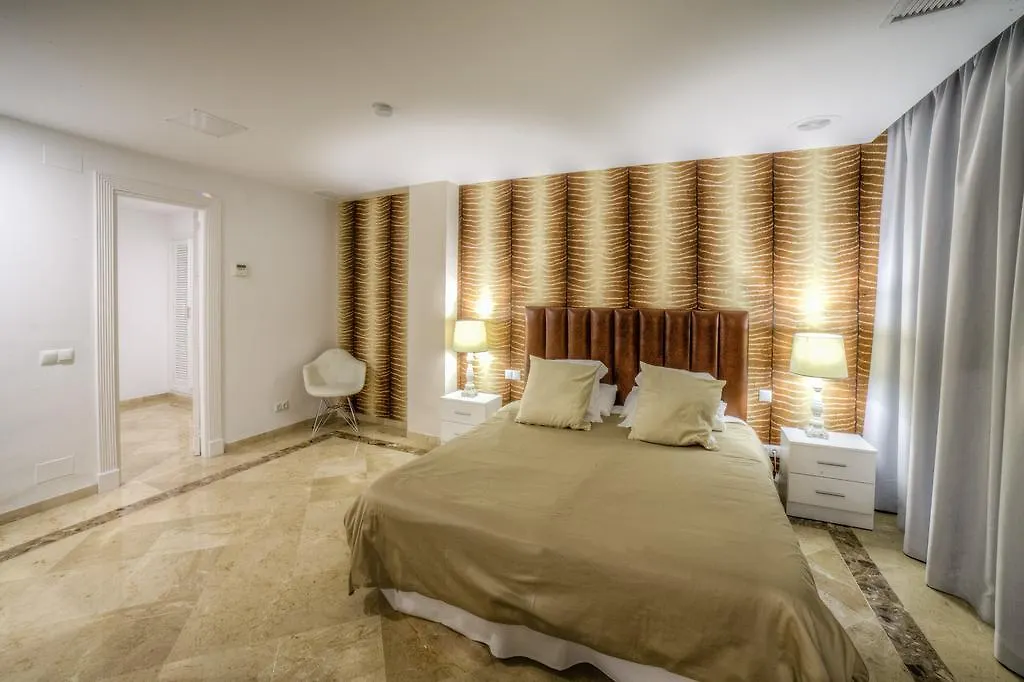 **** Lejlighedshotel Banus Beach Apartments Marbella Spanien