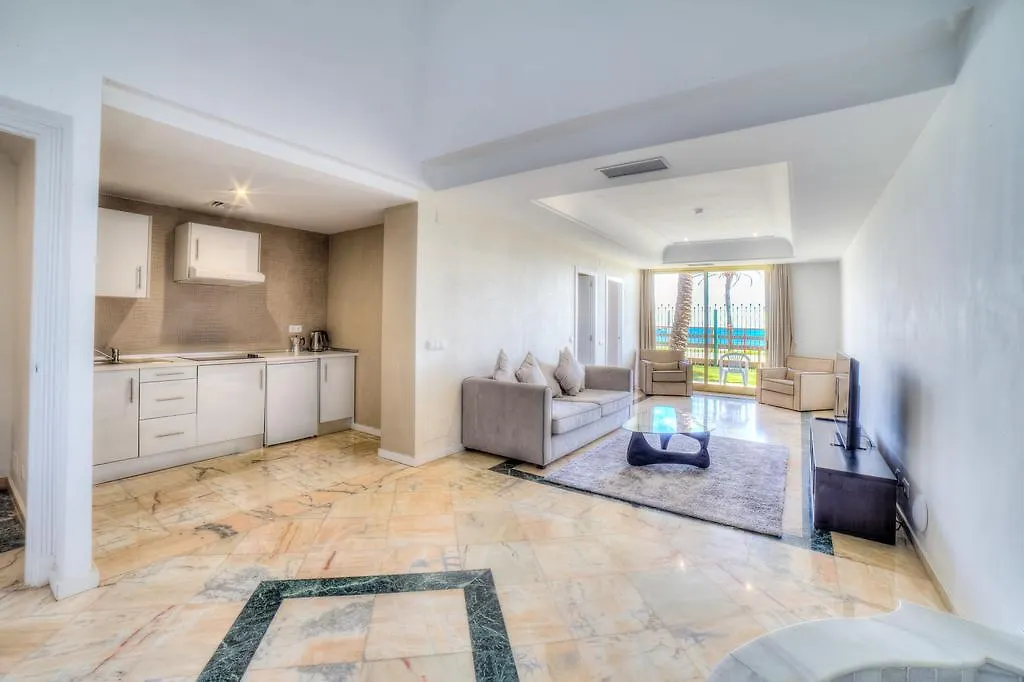 Banus Beach Apartmentsマルベーリャ アパートホテル マルベーリャ