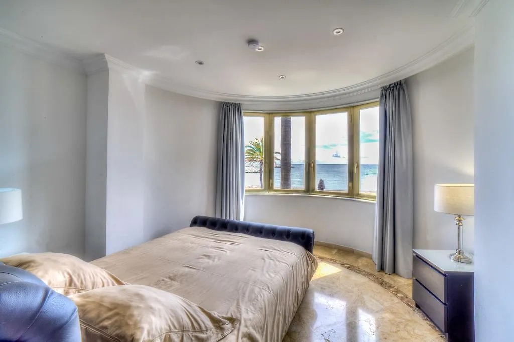 アパートホテル Banus Beach Apartmentsマルベーリャ