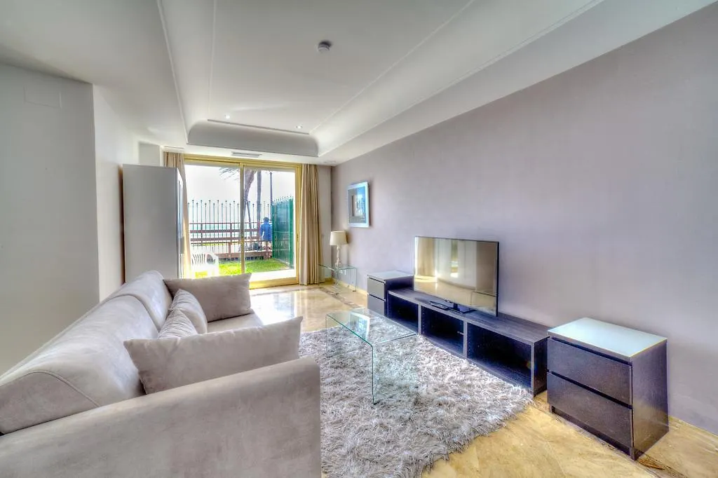 Banus Beach Apartmentsマルベーリャ アパートホテル マルベーリャ