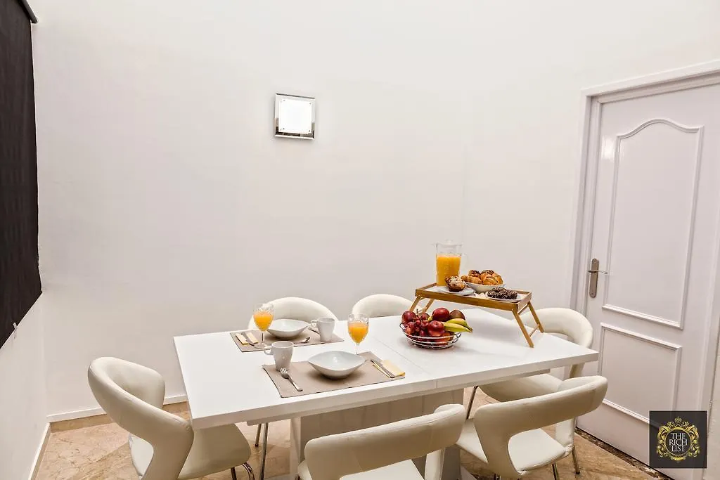 Banus Beach Apartmentsマルベーリャ マルベーリャ