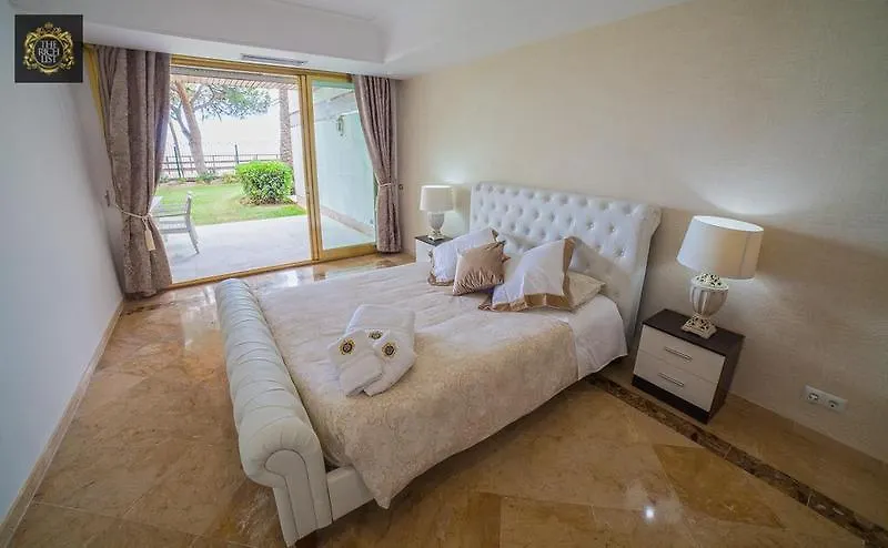 Banus Beach Apartmentsマルベーリャ 4*, マルベーリャ